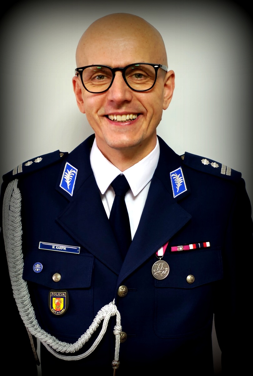 młodszy inspektor Mariusz Karpik
