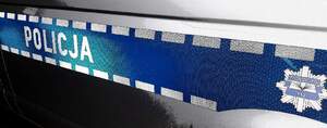 napis policja na boku radiowozu